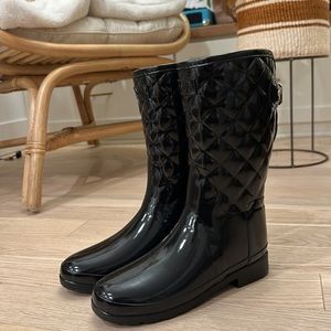 Women's Refined Quilted Gloss Rain Boots